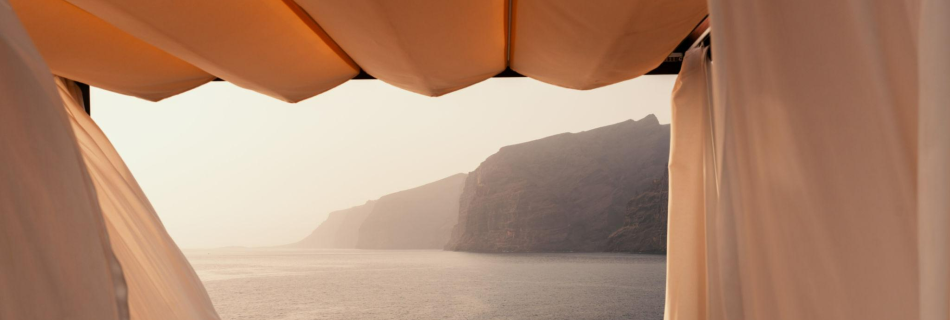 Gérer une propriété à distance à Tenerife : découvrez les erreurs fréquentes à éviter et comment protéger votre logement à distance simplement et efficacement.